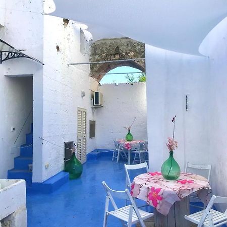 Chicchisanti Hotell Castrignano del Capo Exteriör bild