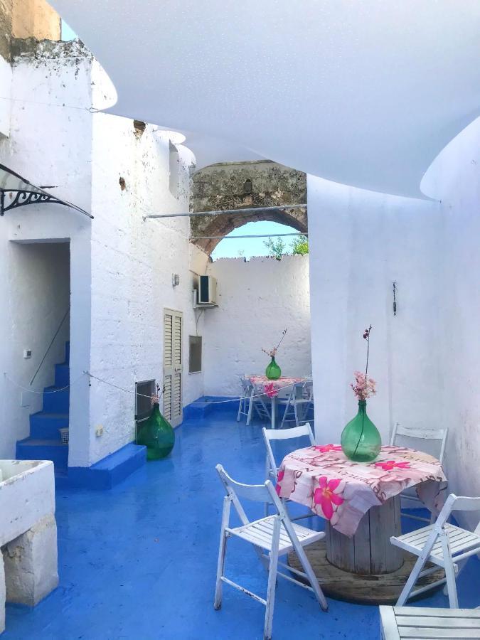 Chicchisanti Hotell Castrignano del Capo Exteriör bild