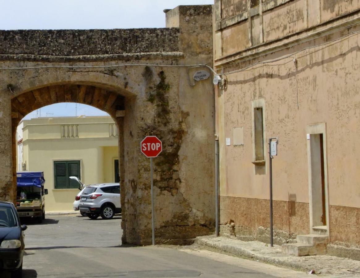 Chicchisanti Hotell Castrignano del Capo Exteriör bild
